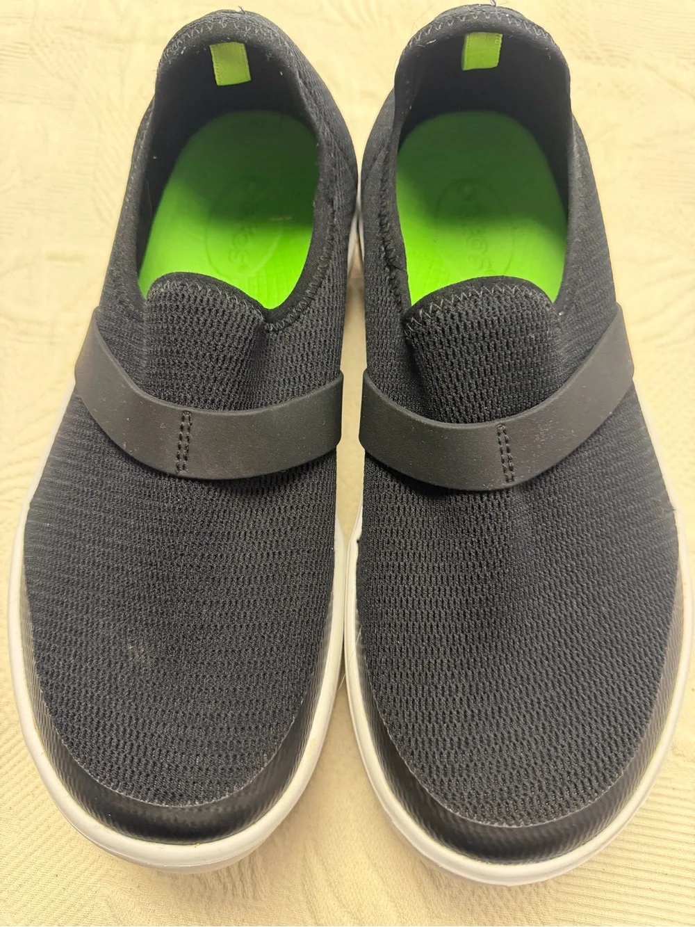OOFOS OMG Ezee-Low 8.5